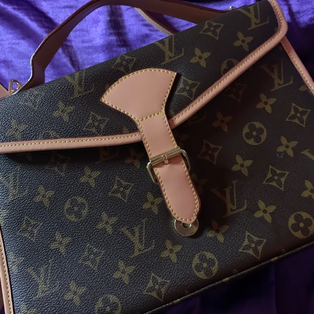 Louis vuitton crossbody